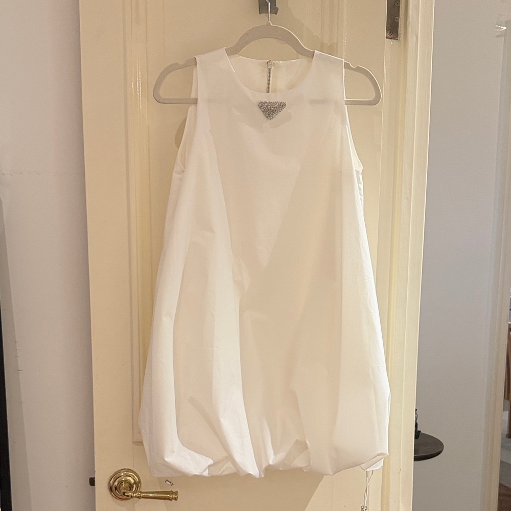 Elegant White bubble Sleeveless Dress